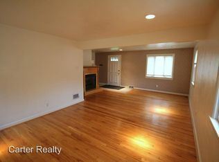 Building Photo - 213 Coral Dr