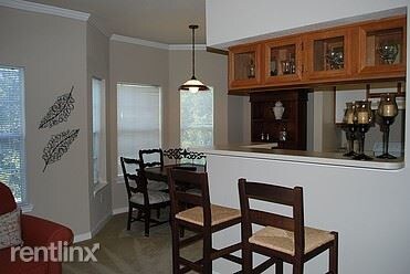 Foto del edificio - 8655 Jones Rd