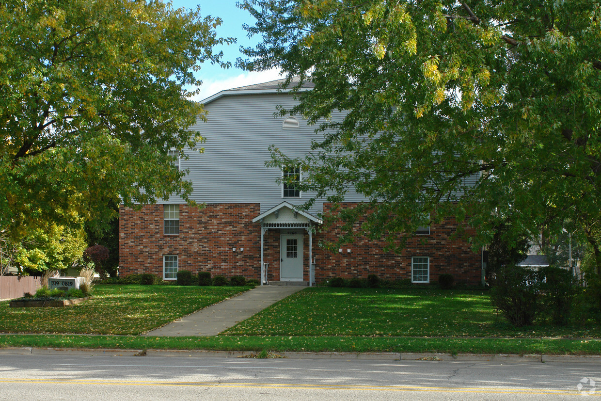Primary Photo - Lamar Pointe Apartments