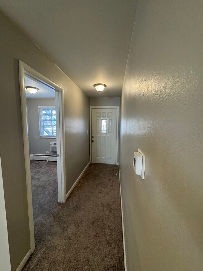 Foto del edificio - Charming One Bedroom One Bathroom available in Littleton!