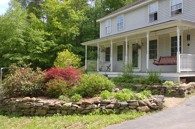 Building Photo - 20 Goyette Dr