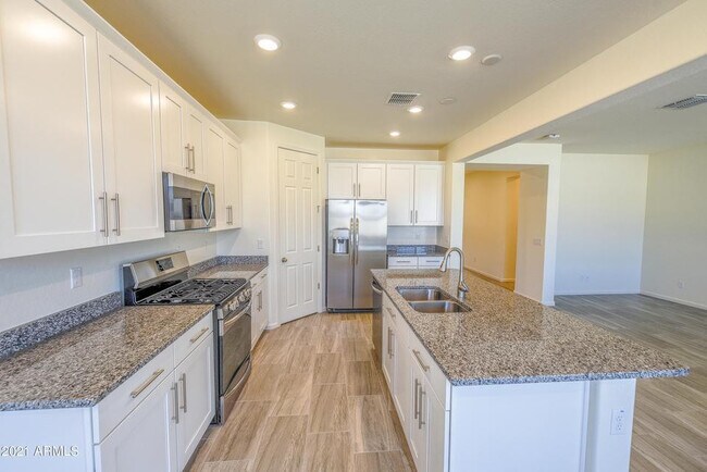 Foto del edificio - 24092 N 165th Ln