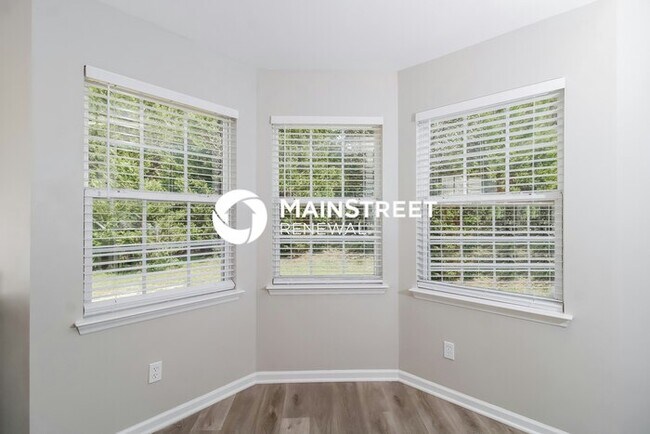Building Photo - 3 Bedroom Pet-Friendly Home in Winston-Sal...