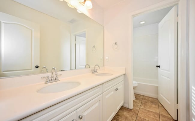 Building Photo - 9175 S Cullen Wy