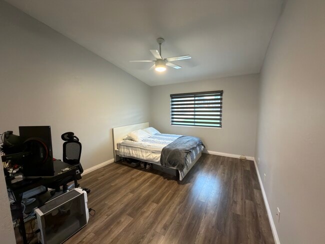 Building Photo - 25582 Dorado Dr