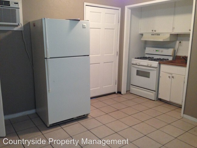 Building Photo - 2677 Calariva Dr