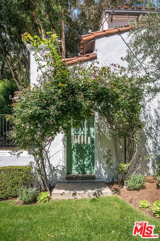 Building Photo - 2015 N Curson Ave