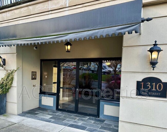 1310 10th St Unit C302, Bellingham, WA 98225 Condo for Rent in