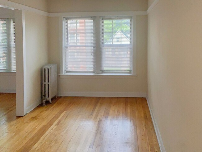 Foto del edificio - 5107 N Winchester Ave