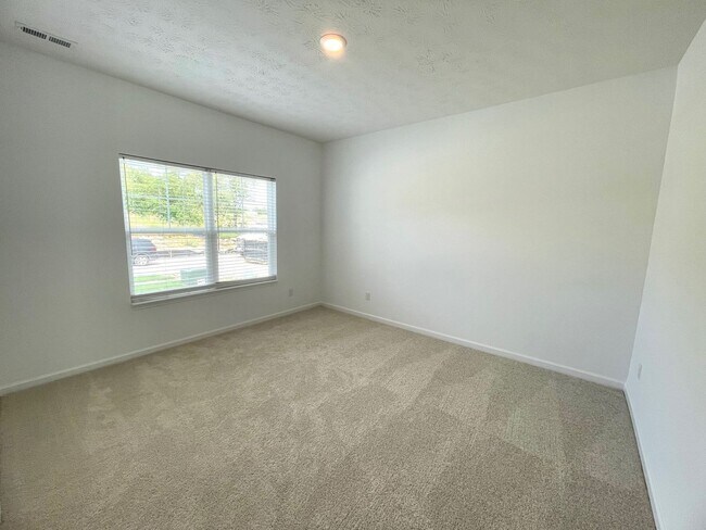 Building Photo - Gorgeous New Construction Middletown Home!