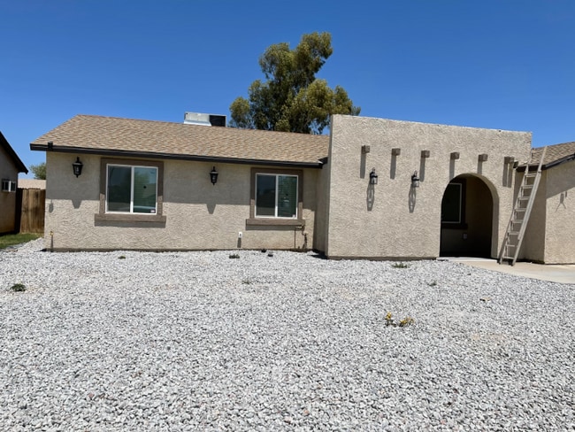 Photo - 7132 W Almeria Rd House