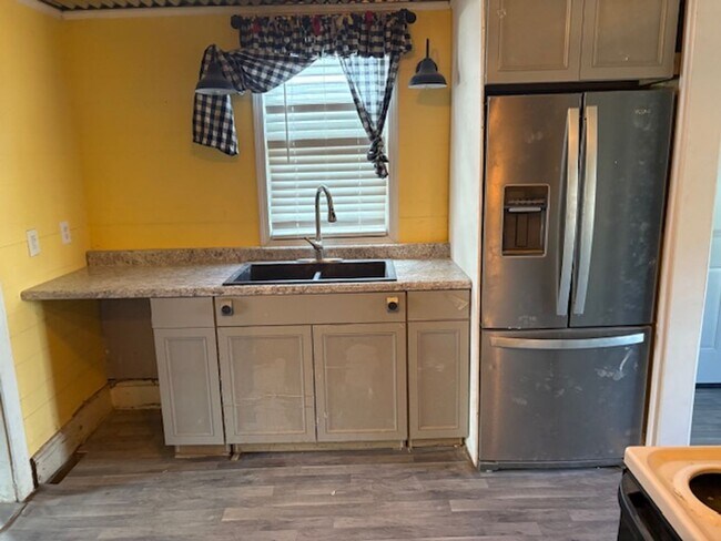 Foto del edificio - 854 E Washington St