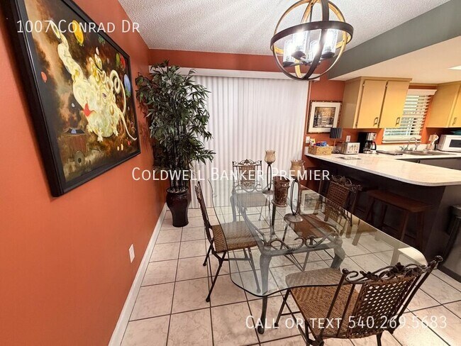 Foto del edificio - 1007 Conrad Dr