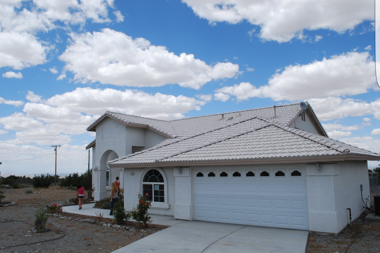 2525 Johnson Rd, Pinon Hills, CA 92372 House Rental in Pinon Hills