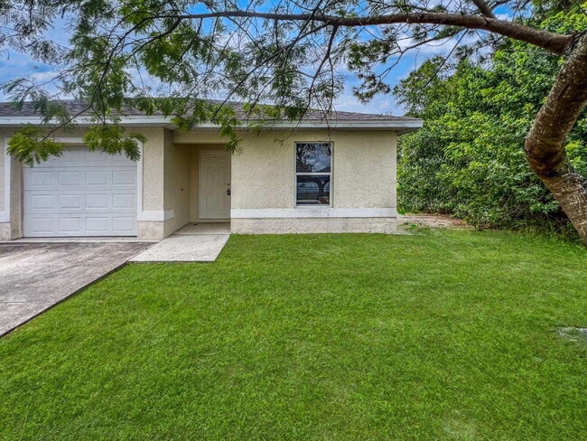 Foto del edificio - Sweater Weather Optional: 3 Beds, 2 Baths,...