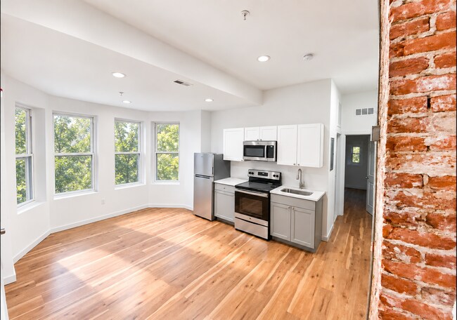 Foto del edificio - 1314 N Franklin St