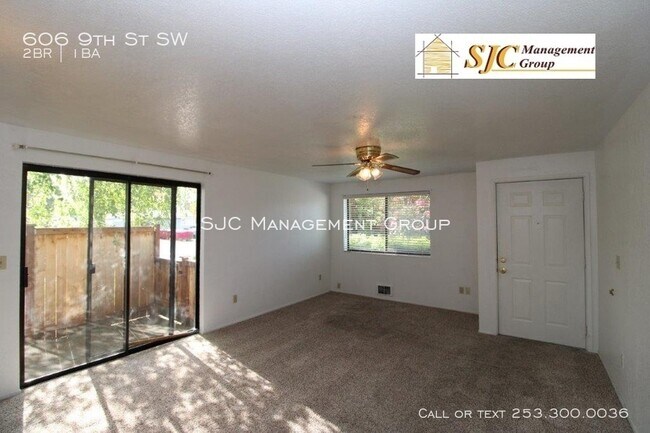 Building Photo - One Story Duplex For Rent