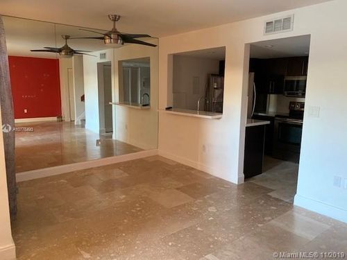Foto del edificio - 350 NW 84th Ct