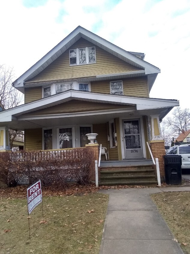 2136 West Blvd Unit 3, Cleveland, OH 44102 Apartment for Rent in
