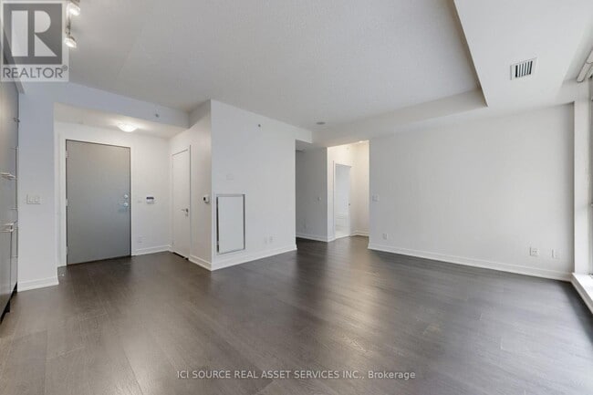 Building Photo - 30 Nelson St