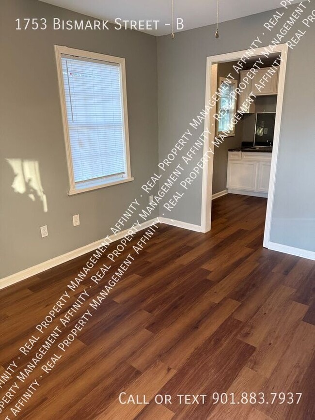 Foto del edificio - 1753 Bismark St