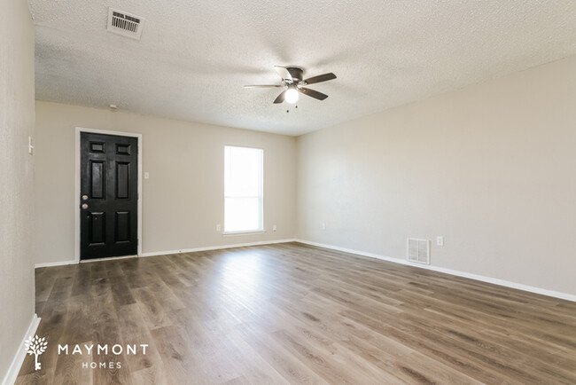 Foto del edificio - 4-Bedroom Home in Oak Point, TX