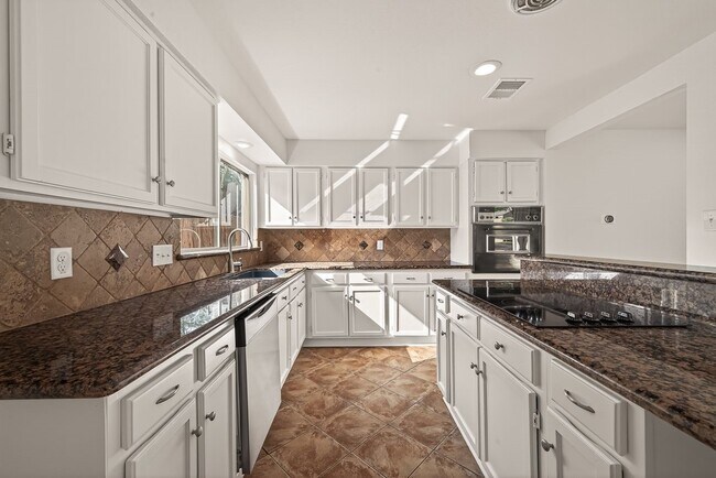 Foto del edificio - 1007 Apache Falls Dr