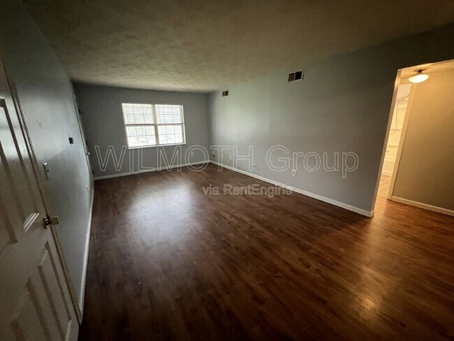 Foto del edificio - 1316 Millerwood Dr