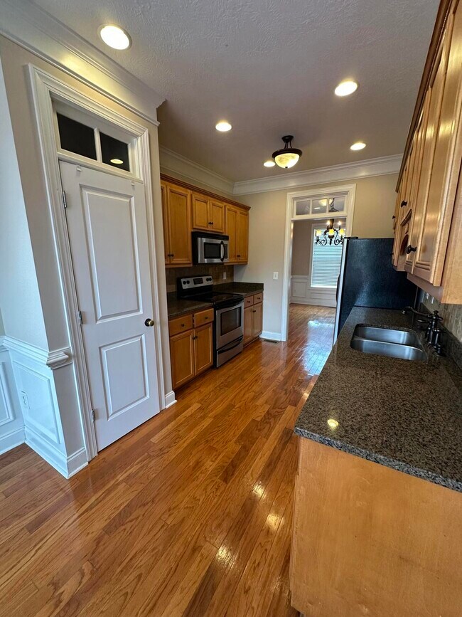 Building Photo - 2511 Grier Cir