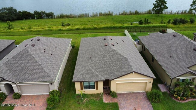 Foto del edificio - 2073 Farmhouse Rd SE