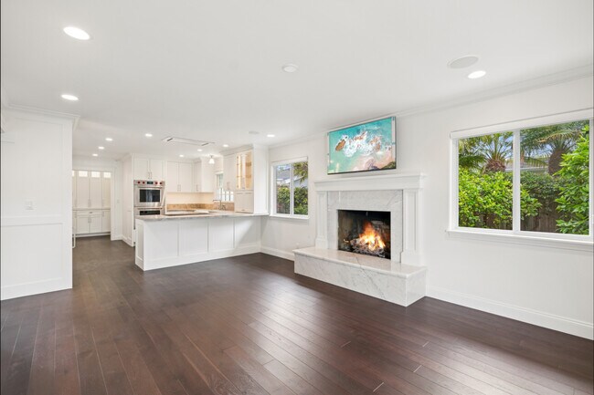 Foto del edificio - 1915 Windward Ln