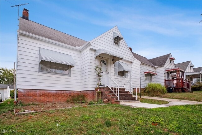 Building Photo - 5215 E 115th St