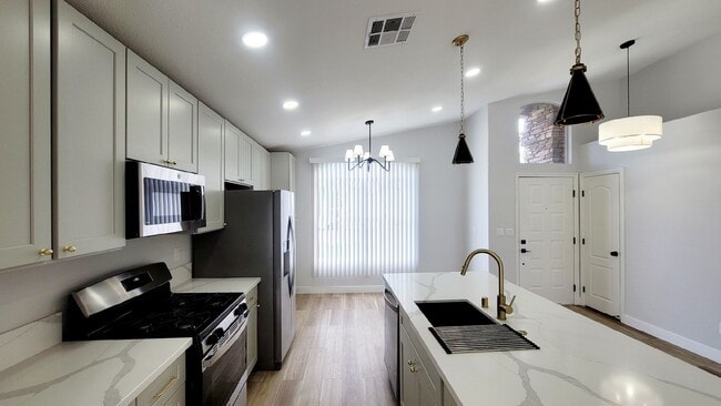 Building Photo - 5223 Intermission Ct