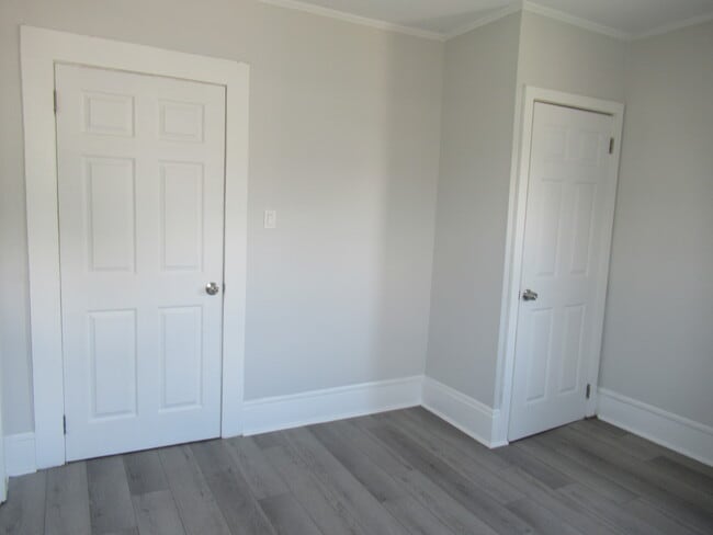 Building Photo - 81 Jetland St
