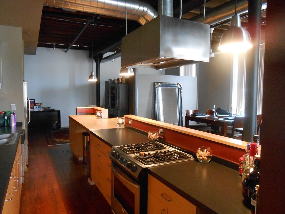 1000 S Charles St Unit 204, Baltimore, MD 21230 Condo for Rent in