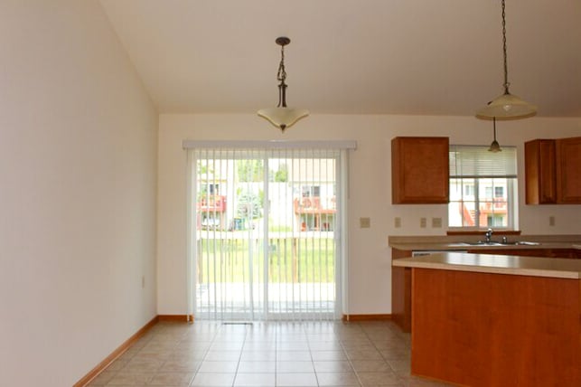 Building Photo - 1212 Salem Dr