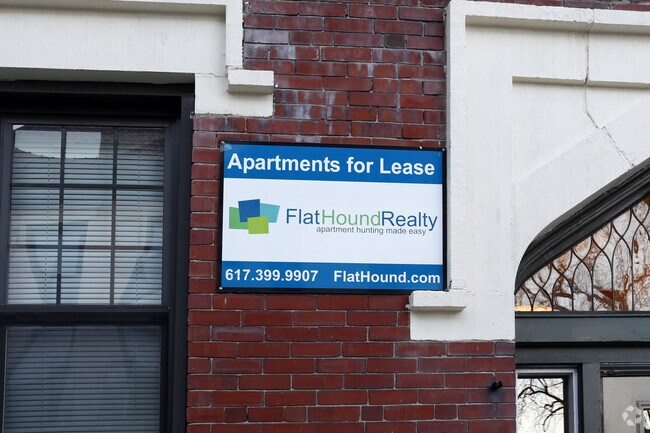 Building Photo - 20-24 Royce Rd