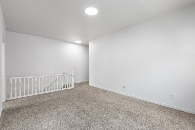 Building Photo - 1336 Park Ave