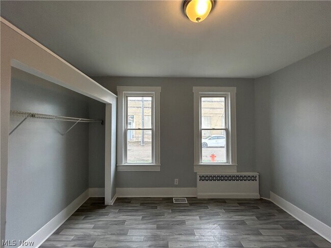 Building Photo - 3512 Henritze Ave