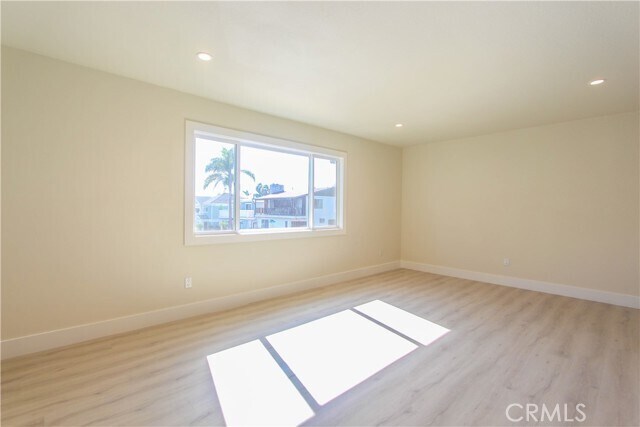Building Photo - 25021 La Cresta Dr