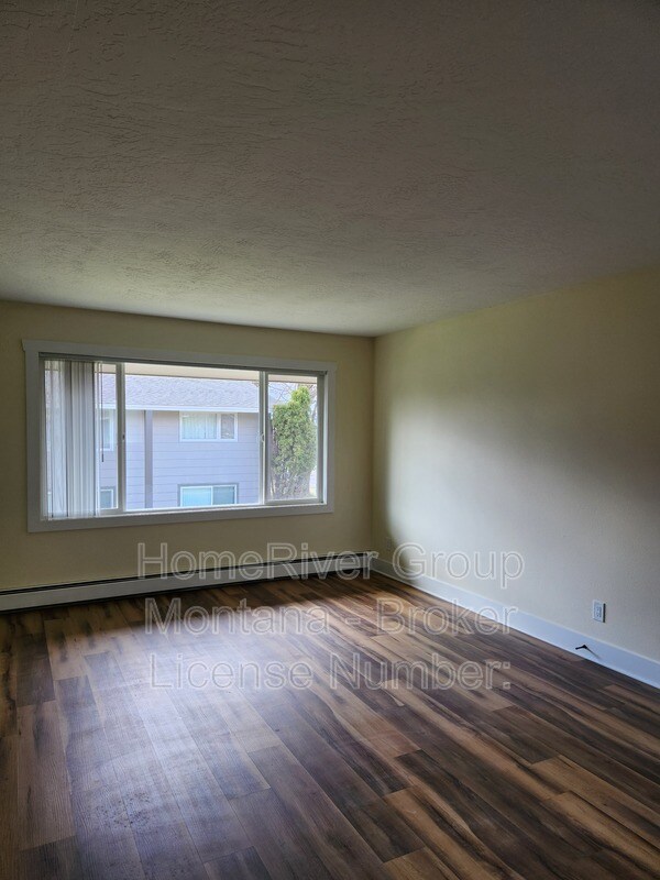 Foto del edificio - 817 W Central Ave