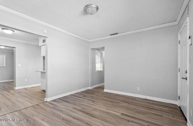 Building Photo - 1731 Melson Ave
