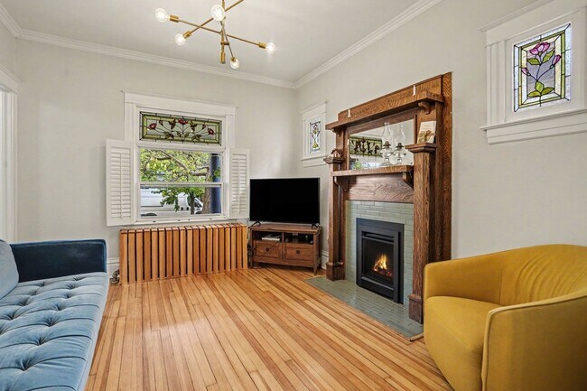 Foto del edificio - House Near Wash Park - 2 bed 2 bath with Garage!