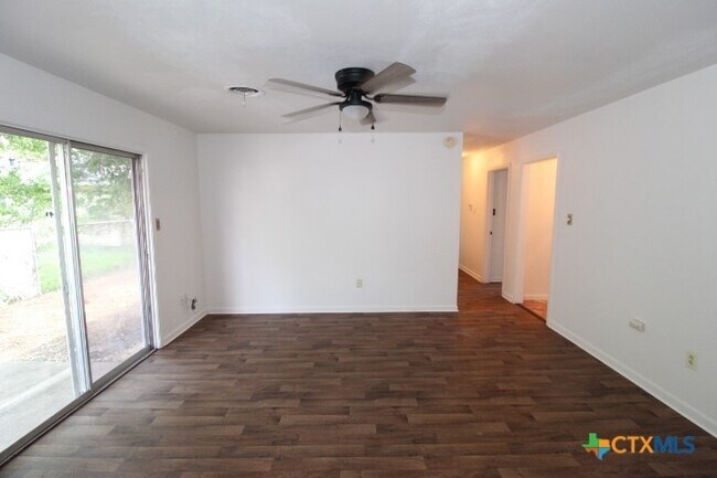 Foto del edificio - 502 S 9th St