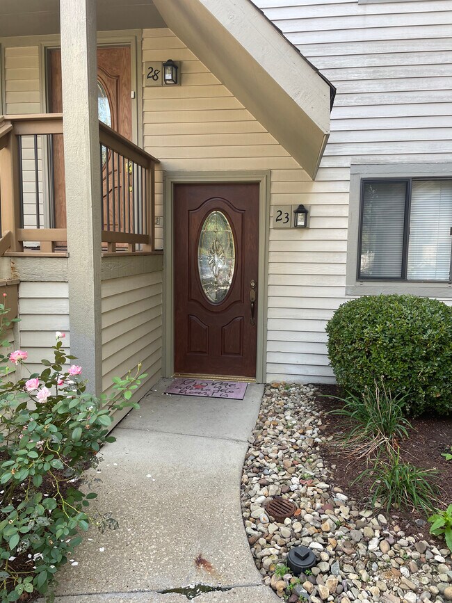 Foto del edificio - 1266 Norberry Ct
