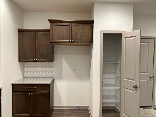 Building Photo - 1953 Warrior Ln