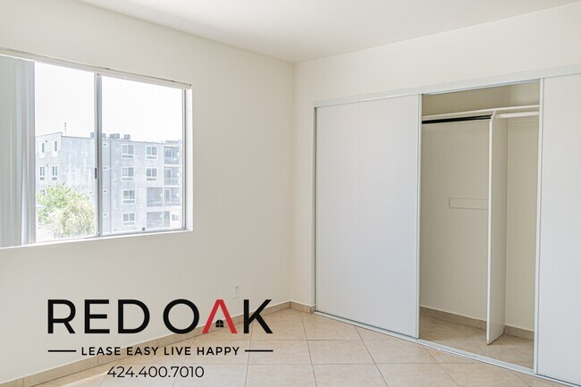 Foto del edificio - 5541 Fulcher Ave