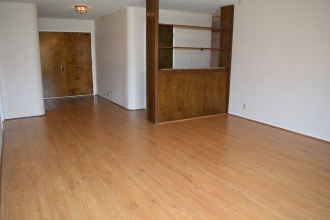 Building Photo - 3715 Lynwood Way