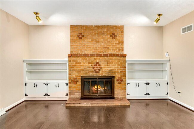 Foto del edificio - 5647 Antioch Rd
