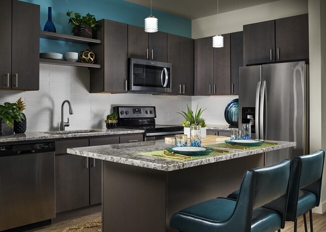 Building Photo - Tangent